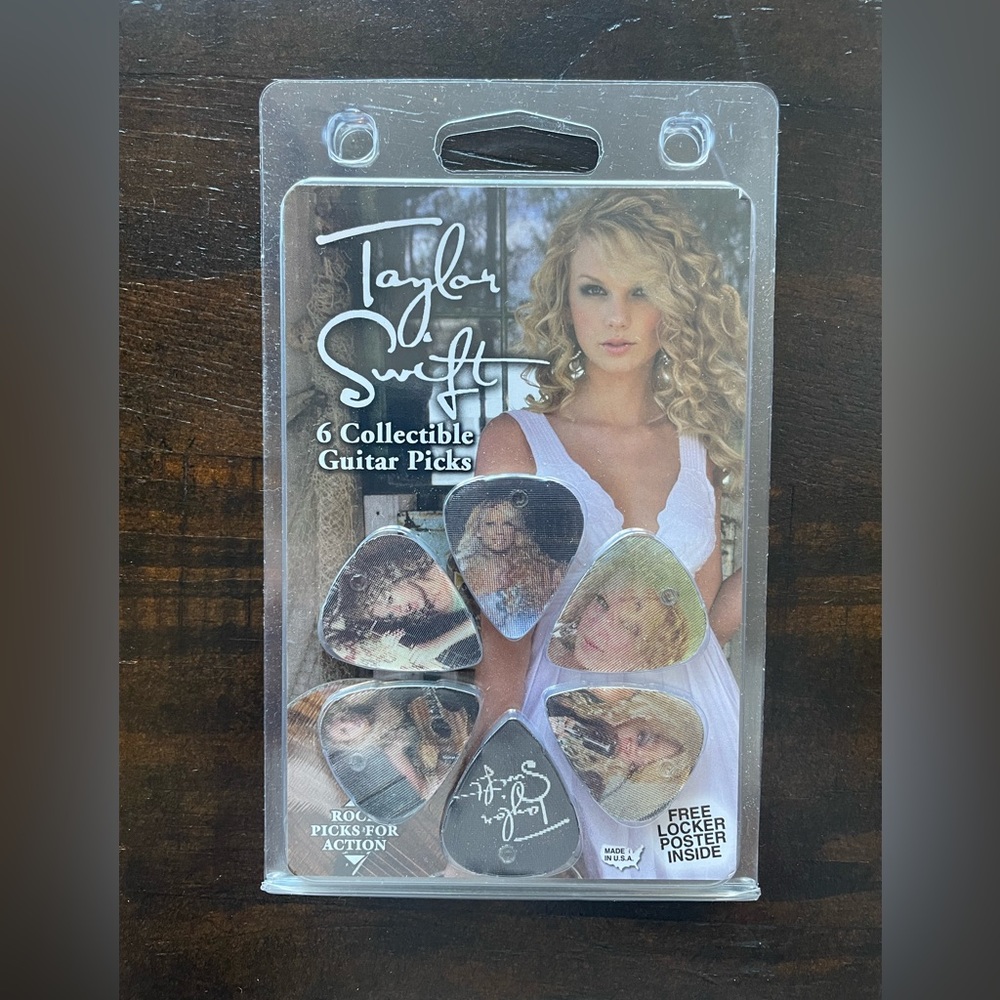 Taylor Swift Collectible Guitar Picks